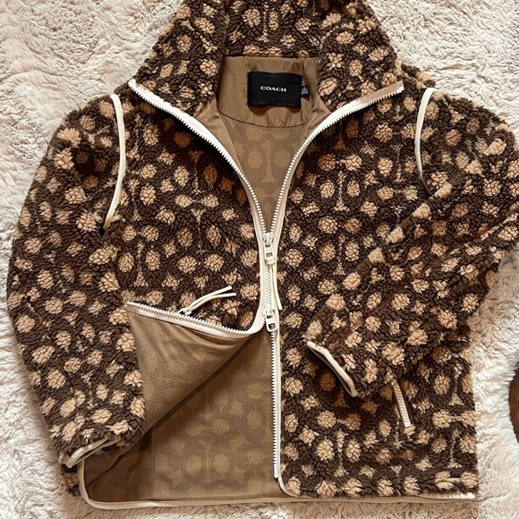 Coach monogram fleece NWOT - Picture 2 of 4